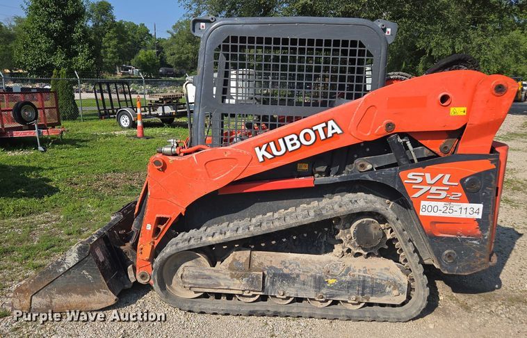 image for item DU7784 2019 Kubota SVL75-2 tracked skid steer loader