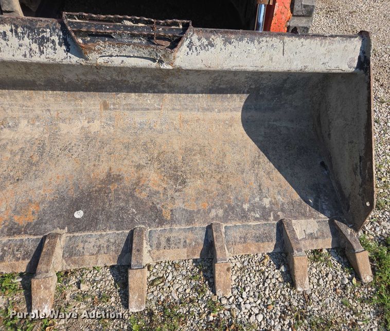 image for item DU7784 2019 Kubota SVL75-2 tracked skid steer loader