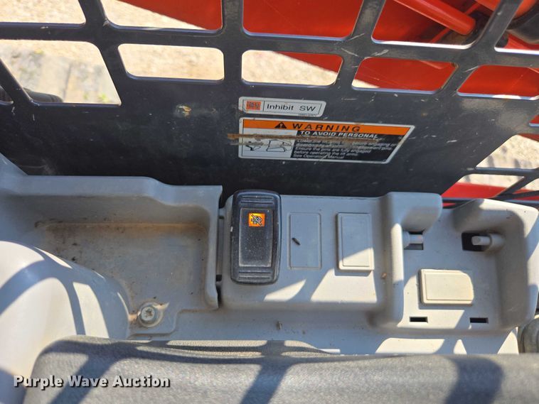 image for item DU7784 2019 Kubota SVL75-2 tracked skid steer loader