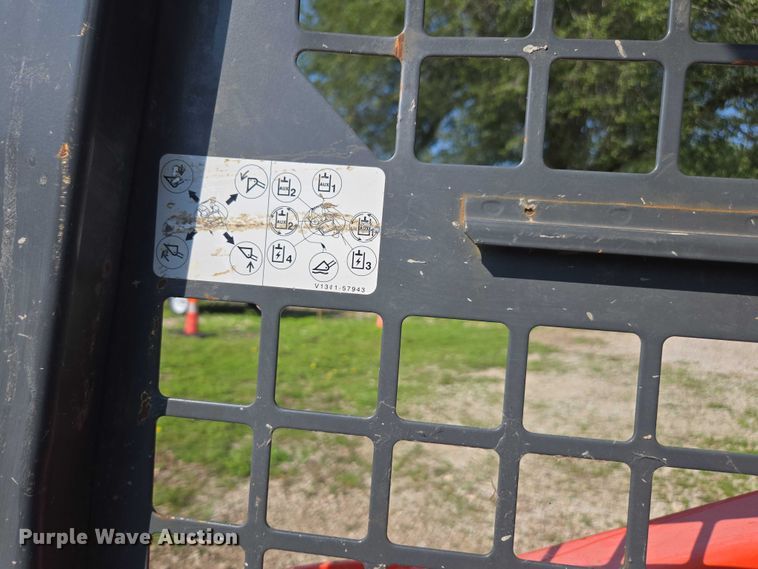 image for item DU7784 2019 Kubota SVL75-2 tracked skid steer loader
