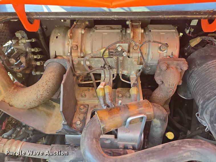 image for item DU7784 2019 Kubota SVL75-2 tracked skid steer loader