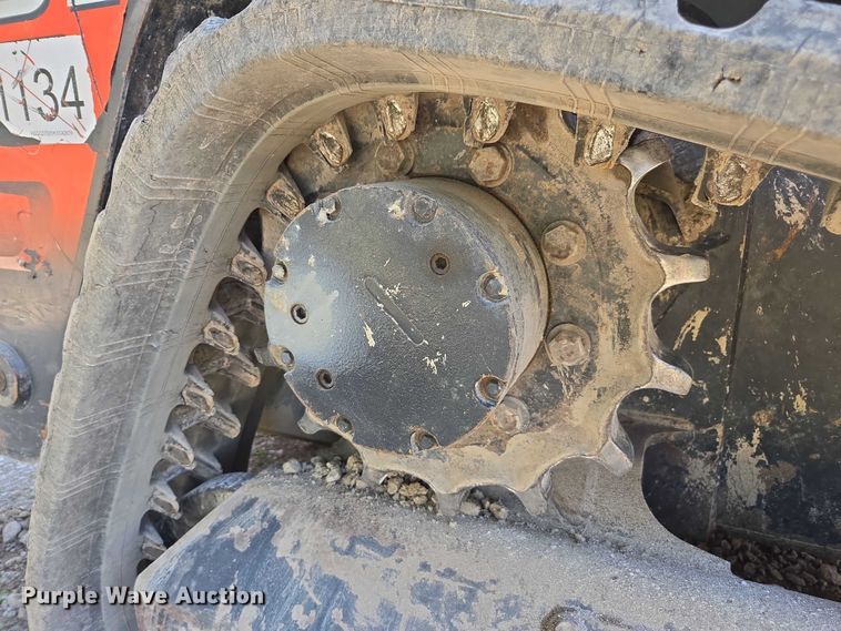 image for item DU7784 2019 Kubota SVL75-2 tracked skid steer loader