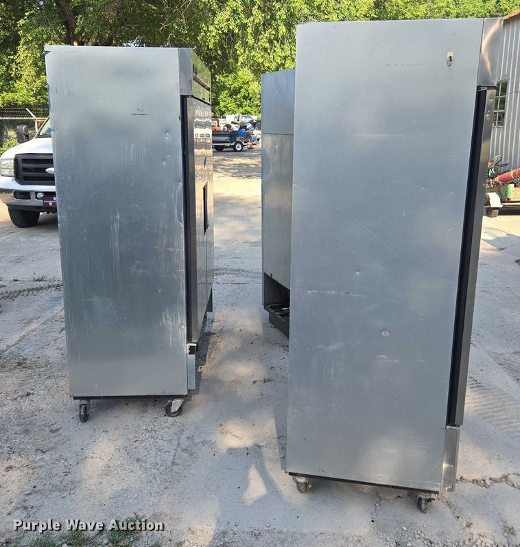 image for item DU7785 (3) refrigerators