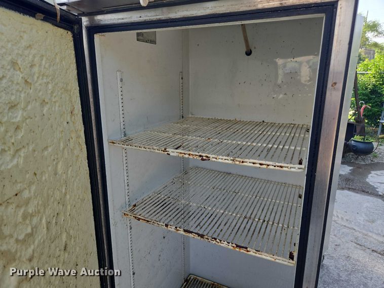 image for item DU7785 (3) refrigerators