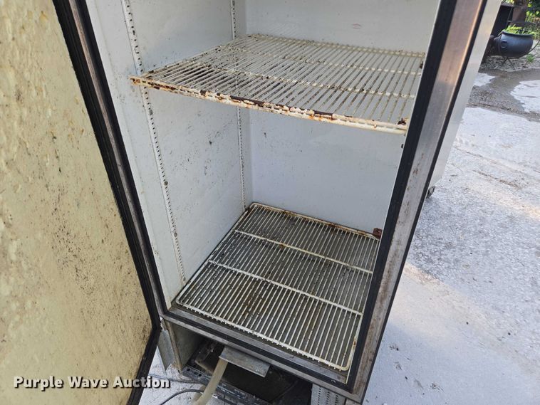 image for item DU7785 (3) refrigerators