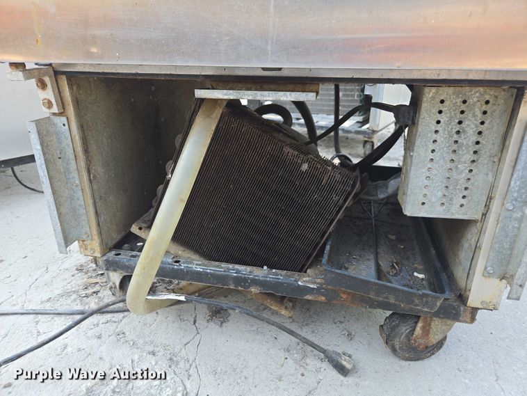 image for item DU7785 (3) refrigerators