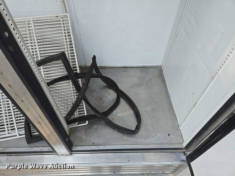 image for item DU7785 (3) refrigerators