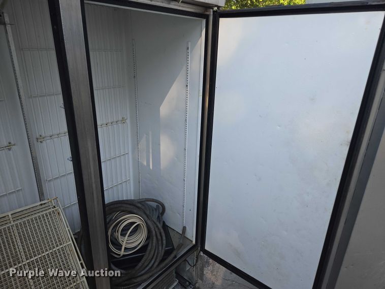 image for item DU7785 (3) refrigerators