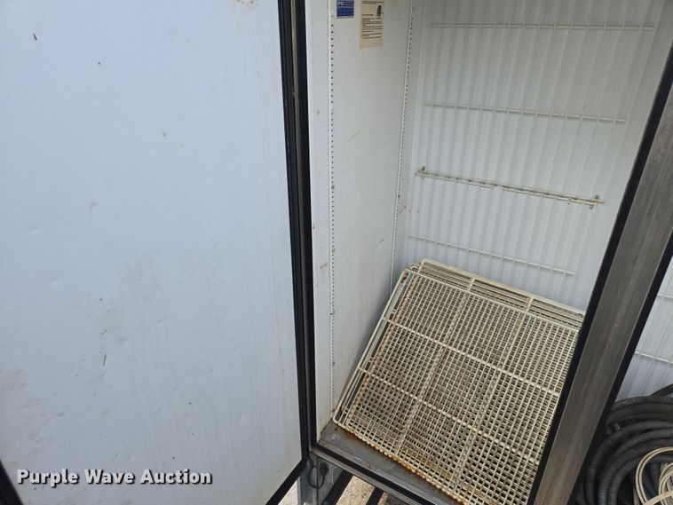 image for item DU7785 (3) refrigerators