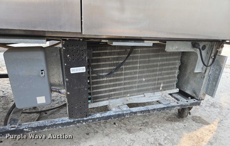 image for item DU7785 (3) refrigerators