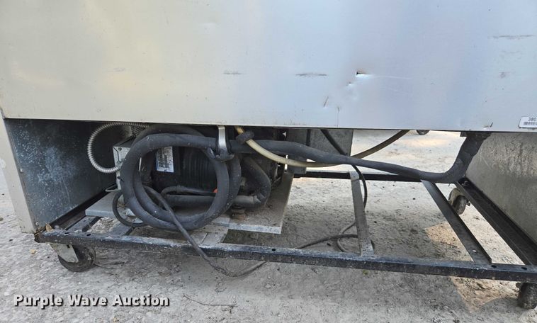 image for item DU7785 (3) refrigerators