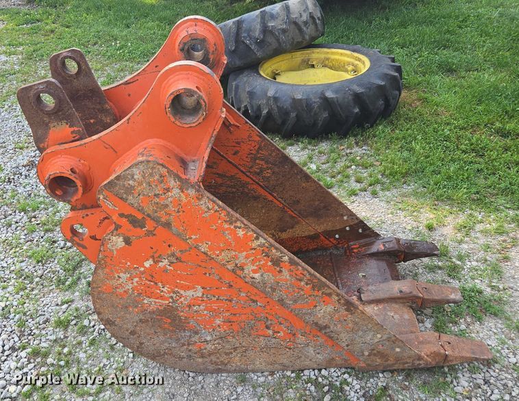 image for item DU7788 Excavator bucket