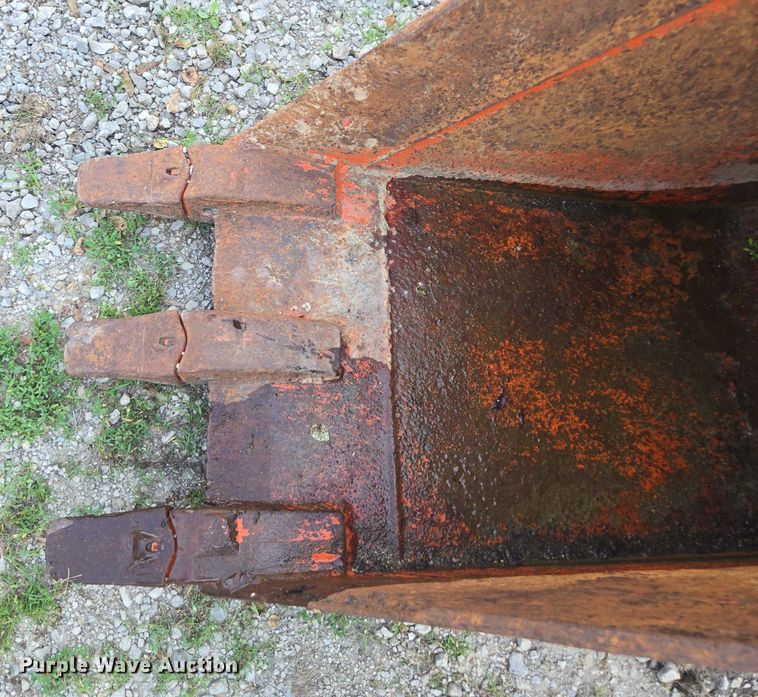 image for item DU7788 Excavator bucket