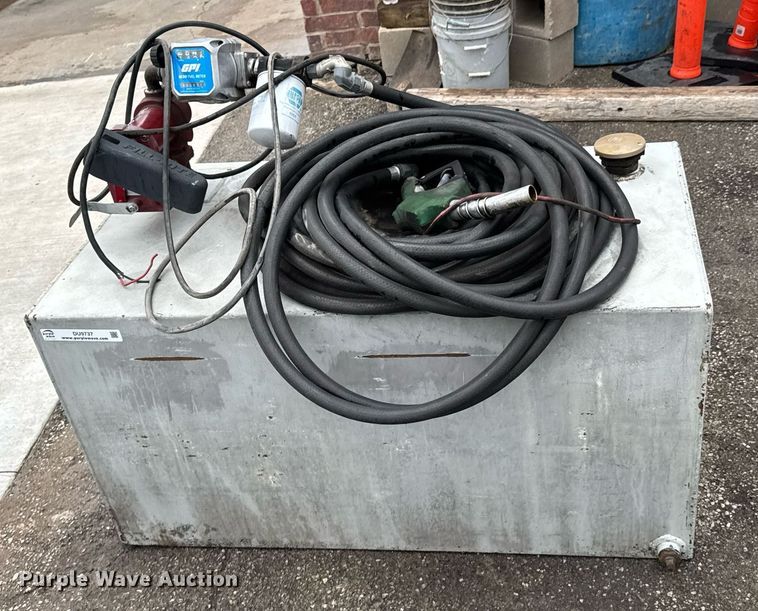 image for item DU9737 Fuel tank