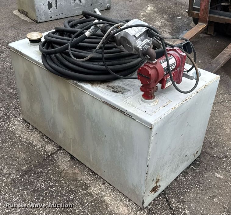 image for item DU9737 Fuel tank