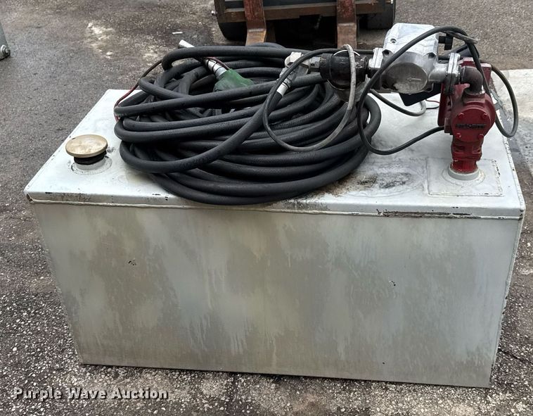 image for item DU9737 Fuel tank