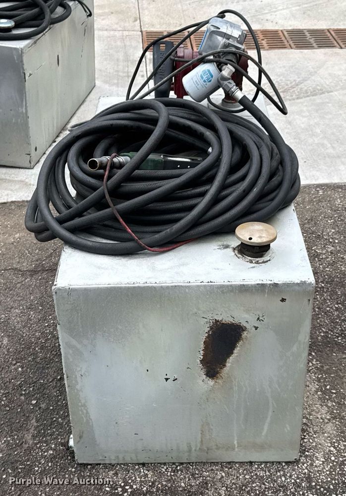 image for item DU9737 Fuel tank