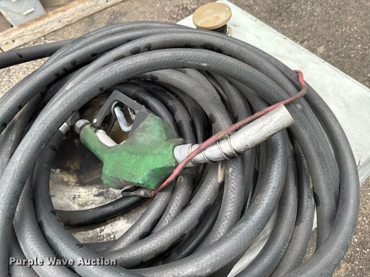 image for item DU9737 Fuel tank