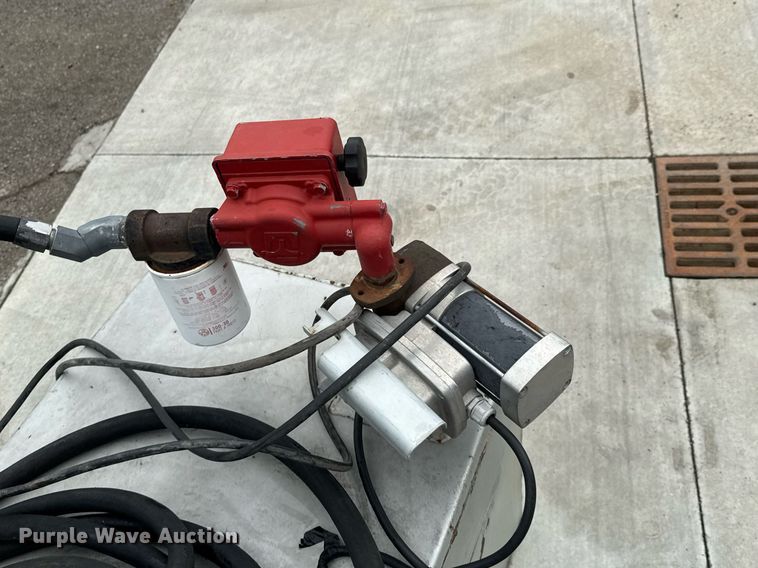 image for item DU9738 Fuel tank