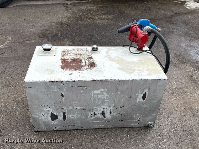 image for item DU9745 Fuel tank