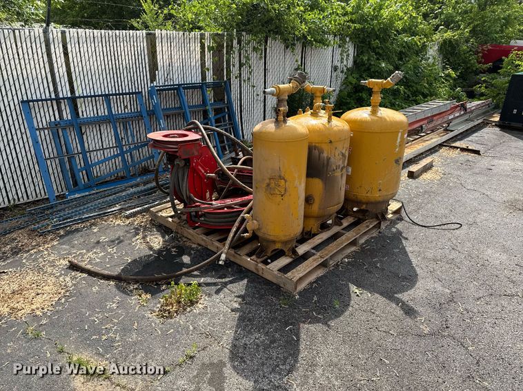 image for item DU9749 Fuel and lube