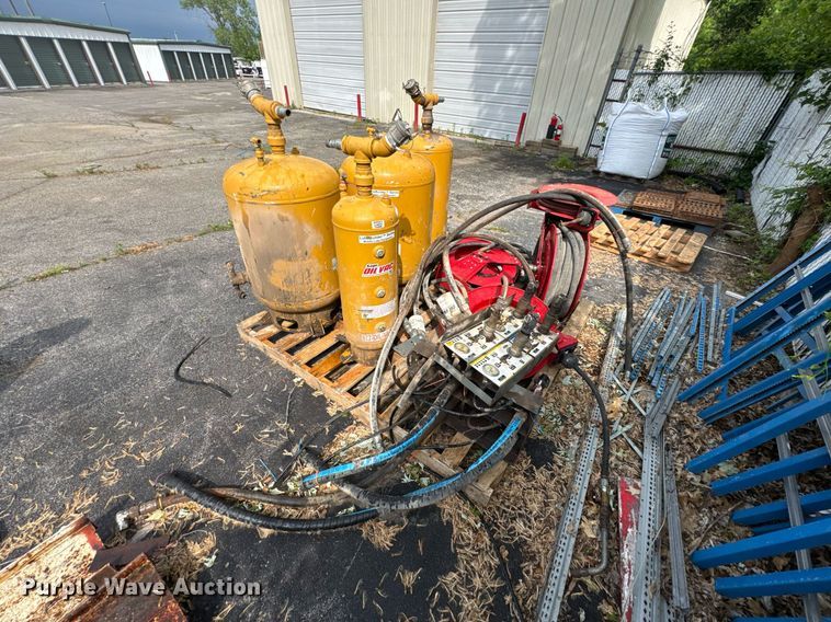 image for item DU9749 Fuel and lube