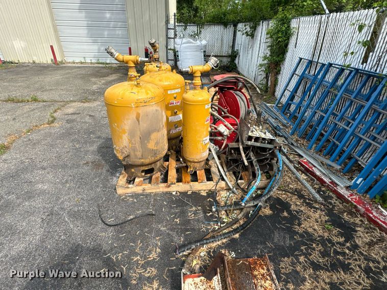 image for item DU9749 Fuel and lube