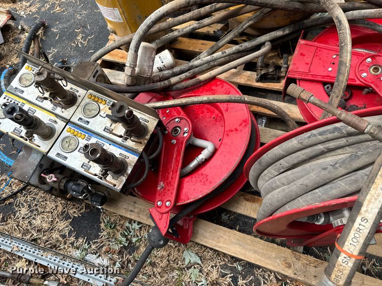 image for item DU9749 Fuel and lube