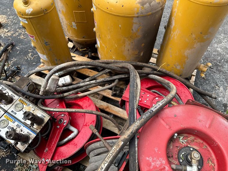 image for item DU9749 Fuel and lube