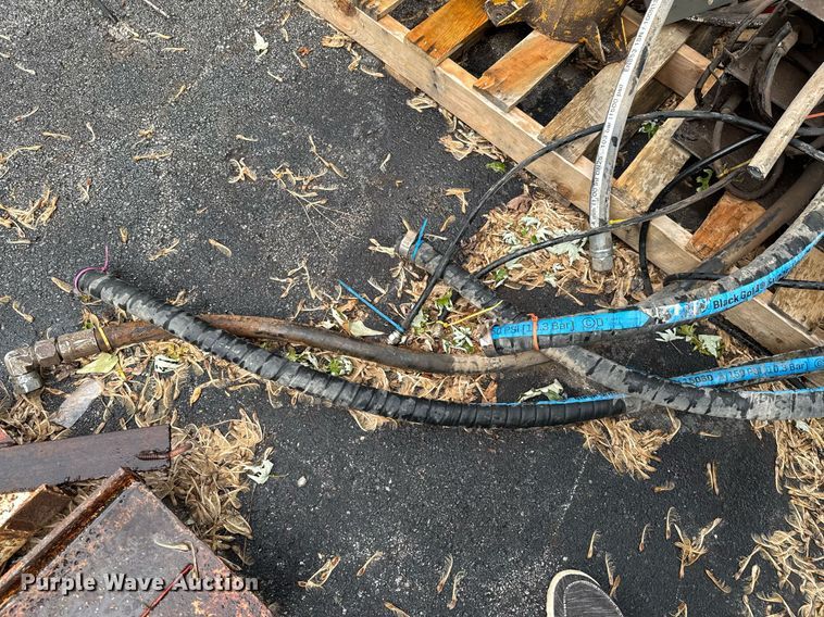 image for item DU9749 Fuel and lube