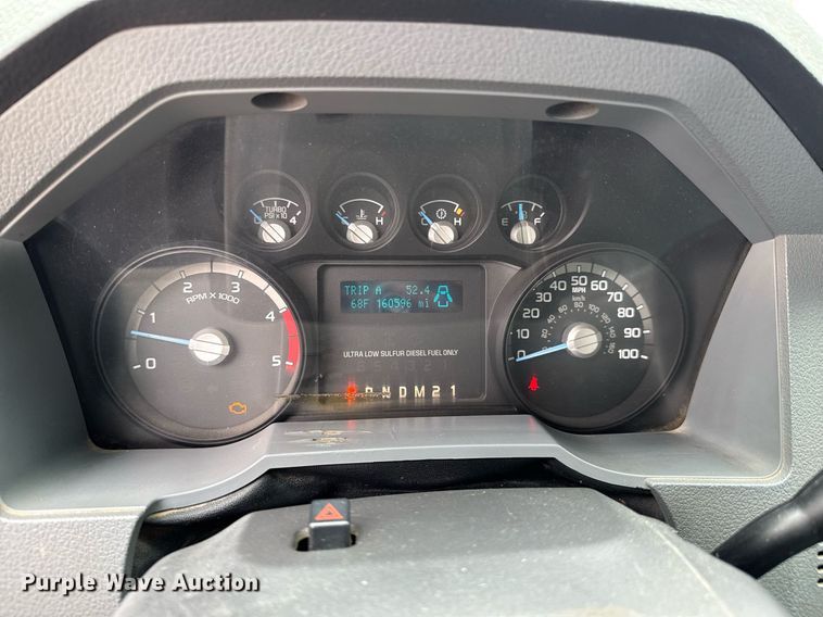 image for item DU9760 2012 Ford F550 Super Duty truck cab and chassis