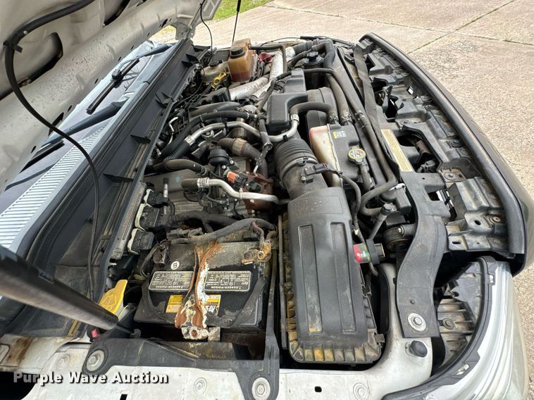 image for item DU9760 2012 Ford F550 Super Duty truck cab and chassis