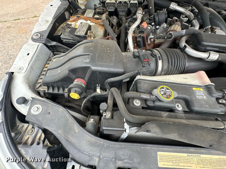 image for item DU9760 2012 Ford F550 Super Duty truck cab and chassis