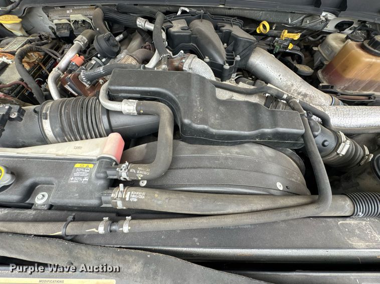 image for item DU9760 2012 Ford F550 Super Duty truck cab and chassis