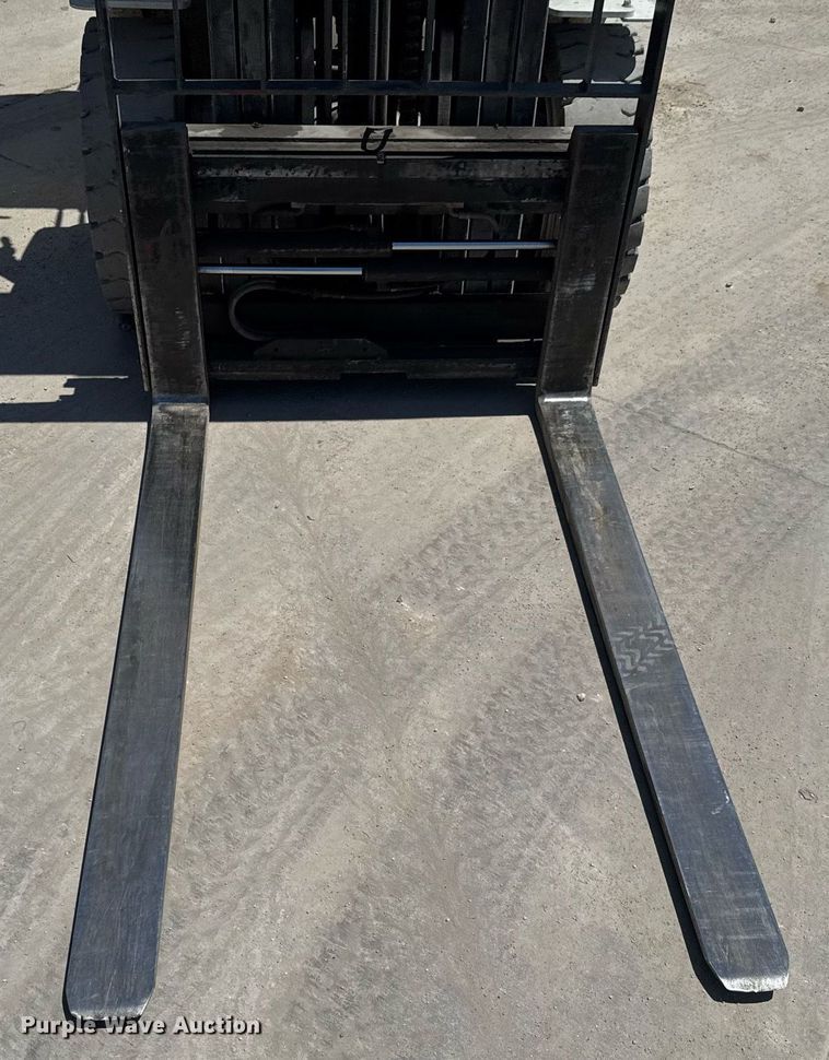 image for item DU9789 2016 UniCarriers PF70 forklift