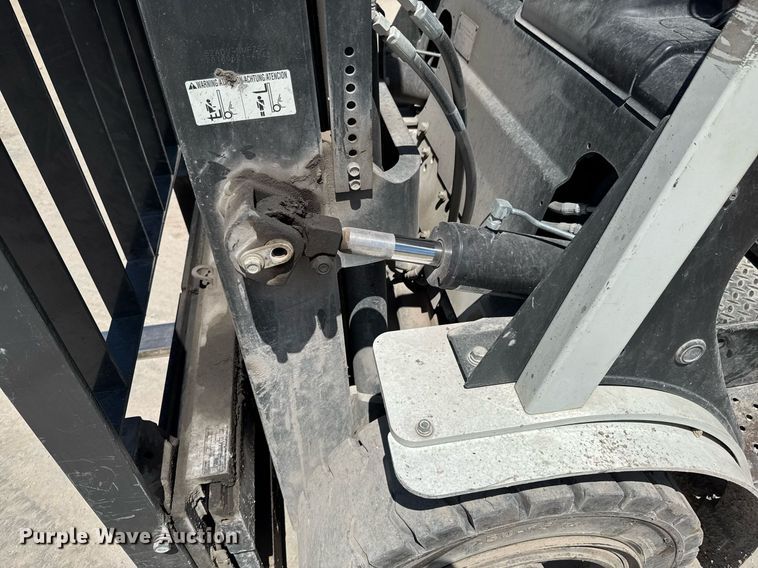 image for item DU9789 2016 UniCarriers PF70 forklift