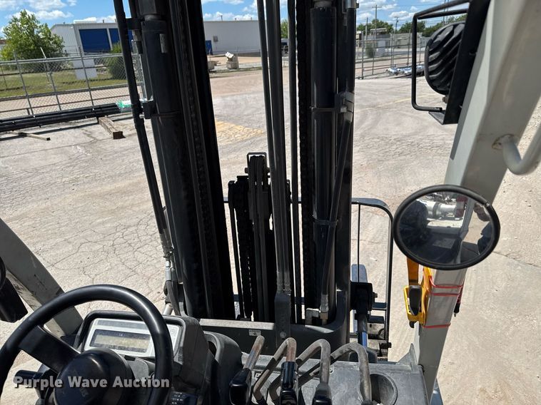 image for item DU9789 2016 UniCarriers PF70 forklift