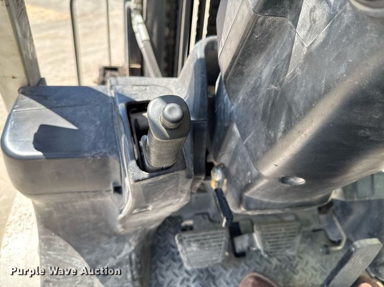 image for item DU9789 2016 UniCarriers PF70 forklift