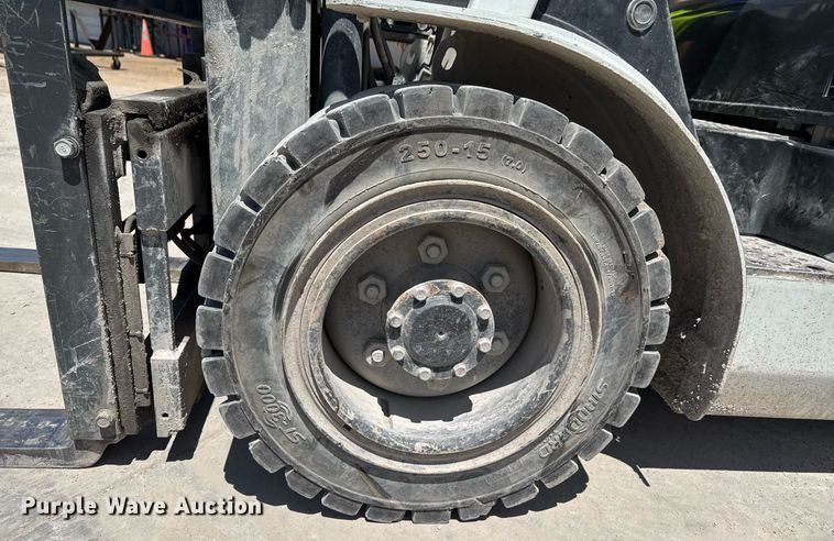 image for item DU9789 2016 UniCarriers PF70 forklift