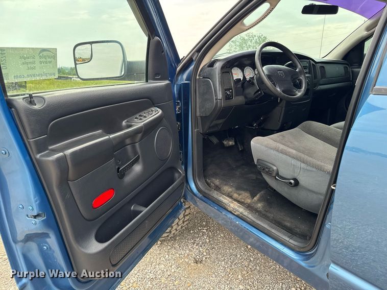 image for item DV2744 2003 Dodge Ram 2500 SLT Quad Cab pickup truck