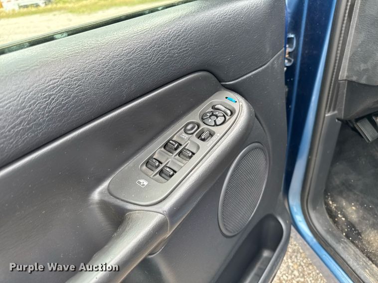 image for item DV2744 2003 Dodge Ram 2500 SLT Quad Cab pickup truck