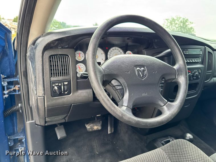 image for item DV2744 2003 Dodge Ram 2500 SLT Quad Cab pickup truck
