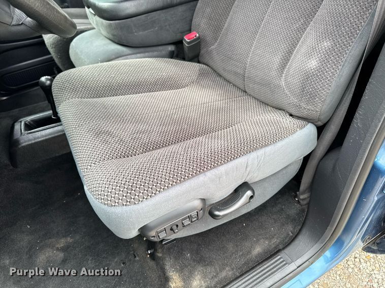 image for item DV2744 2003 Dodge Ram 2500 SLT Quad Cab pickup truck