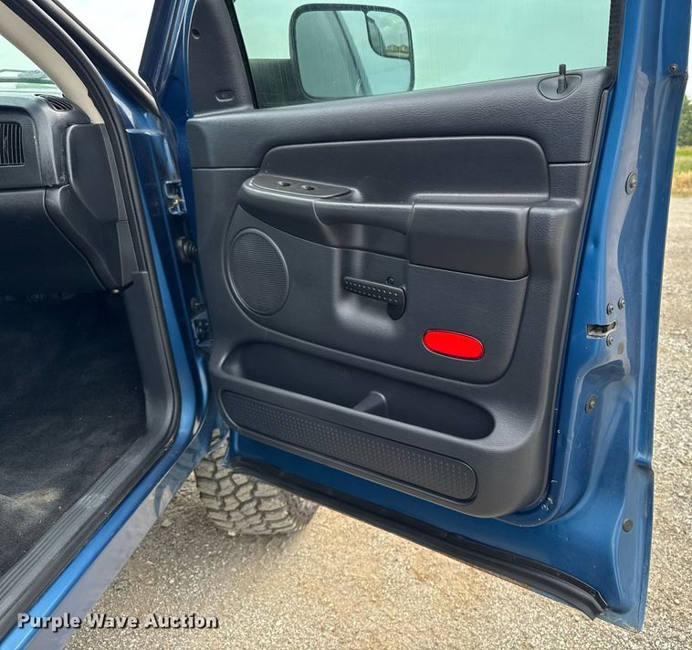 image for item DV2744 2003 Dodge Ram 2500 SLT Quad Cab pickup truck