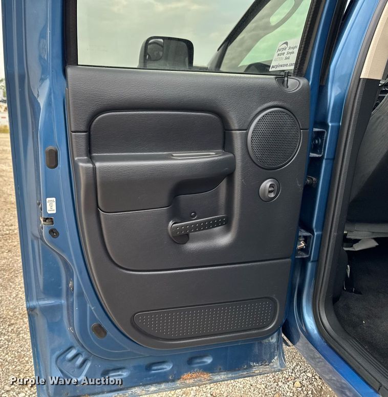 image for item DV2744 2003 Dodge Ram 2500 SLT Quad Cab pickup truck