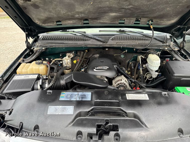 image for item DV2748 2003 GMC Sierra 2500HD Crew Cab pickup truck