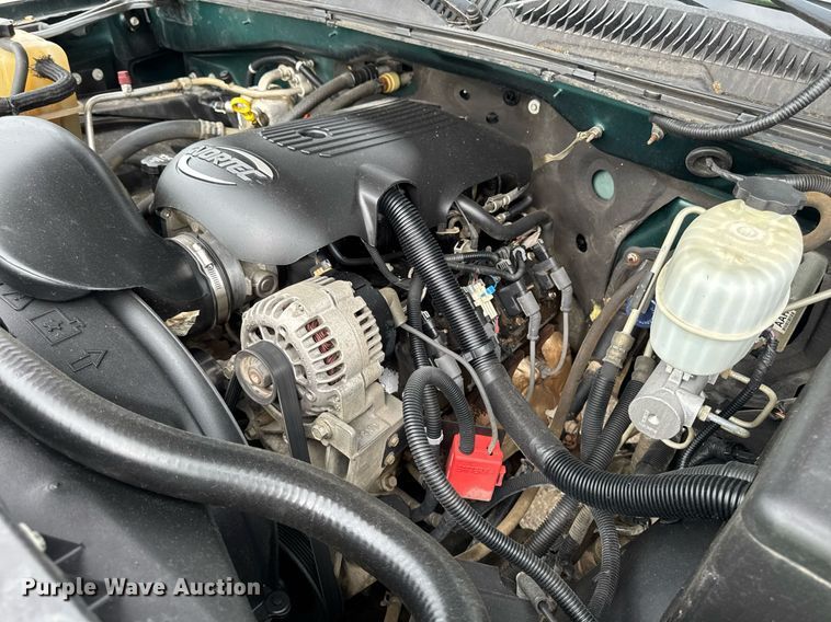 image for item DV2748 2003 GMC Sierra 2500HD Crew Cab pickup truck