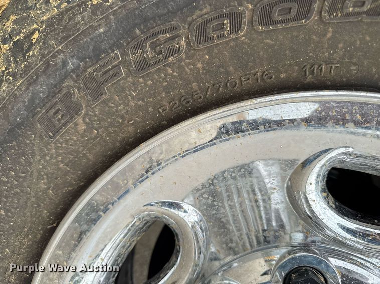 image for item DV2748 2003 GMC Sierra 2500HD Crew Cab pickup truck