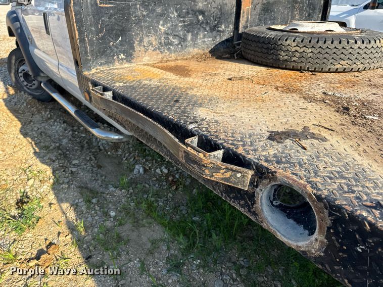 image for item DV4050 2012 Ford F450 Super Duty XL Crew Cab flatbed truck