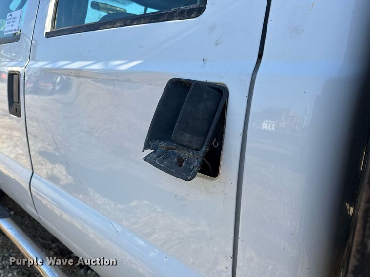 image for item DV4050 2012 Ford F450 Super Duty XL Crew Cab flatbed truck